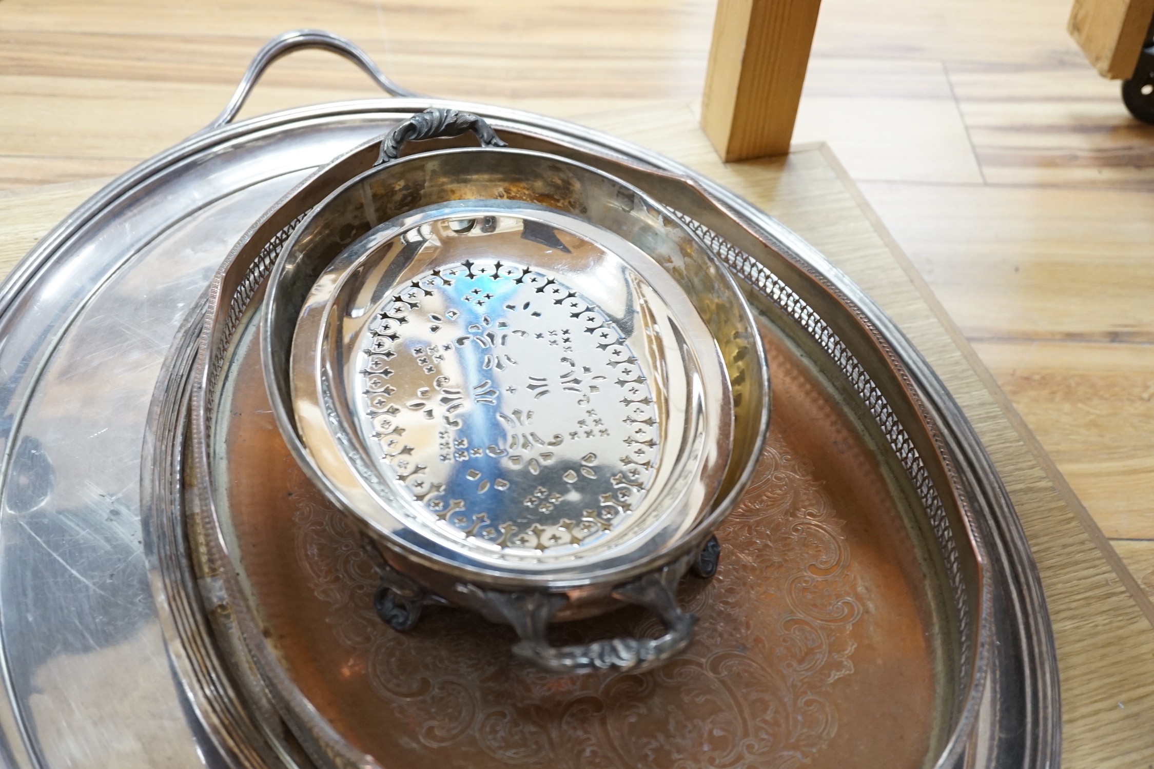 A quantity of various plated wares